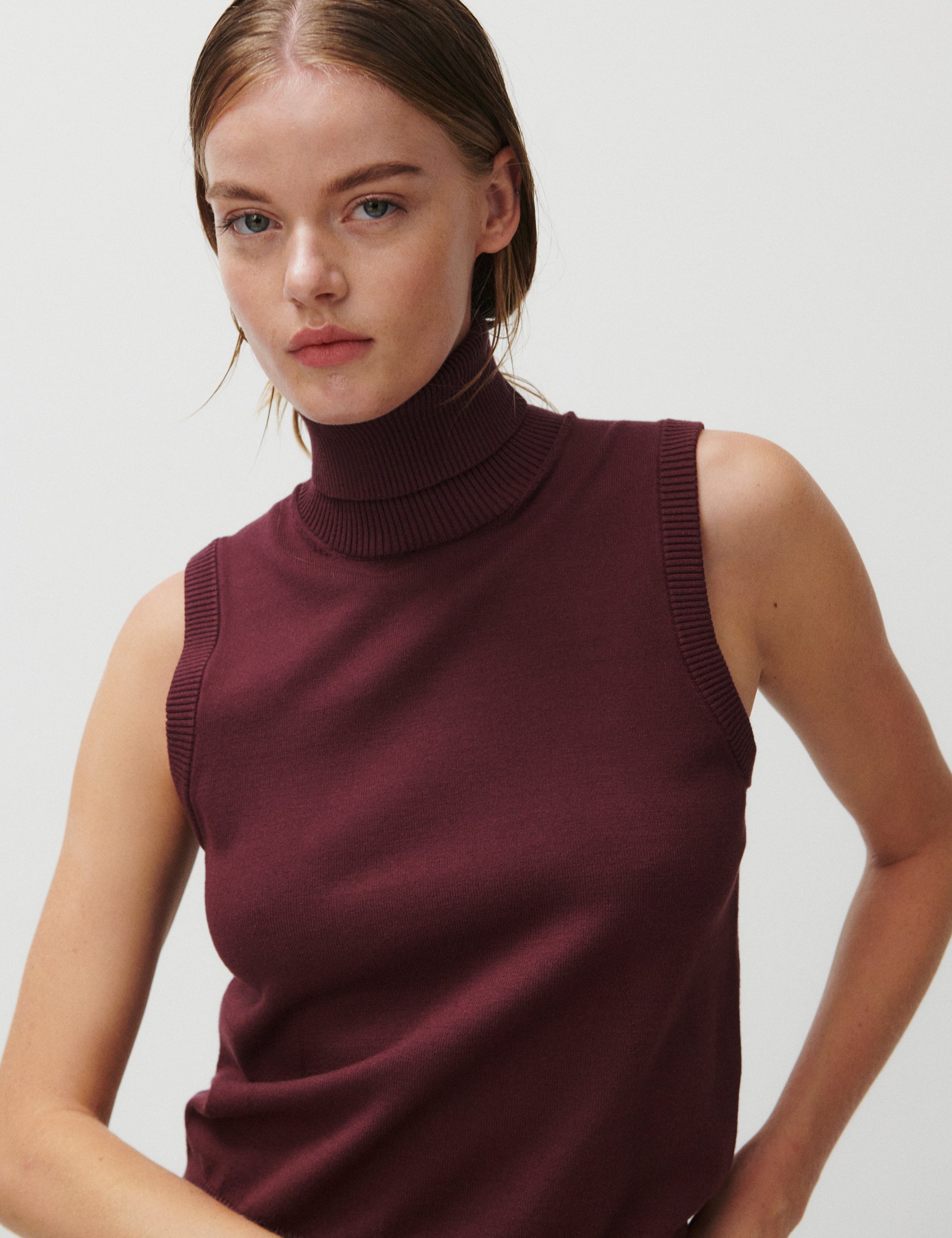 2NDDAY 2ND Emerald - Viscose Knit Vest 09016 Catawba Grape