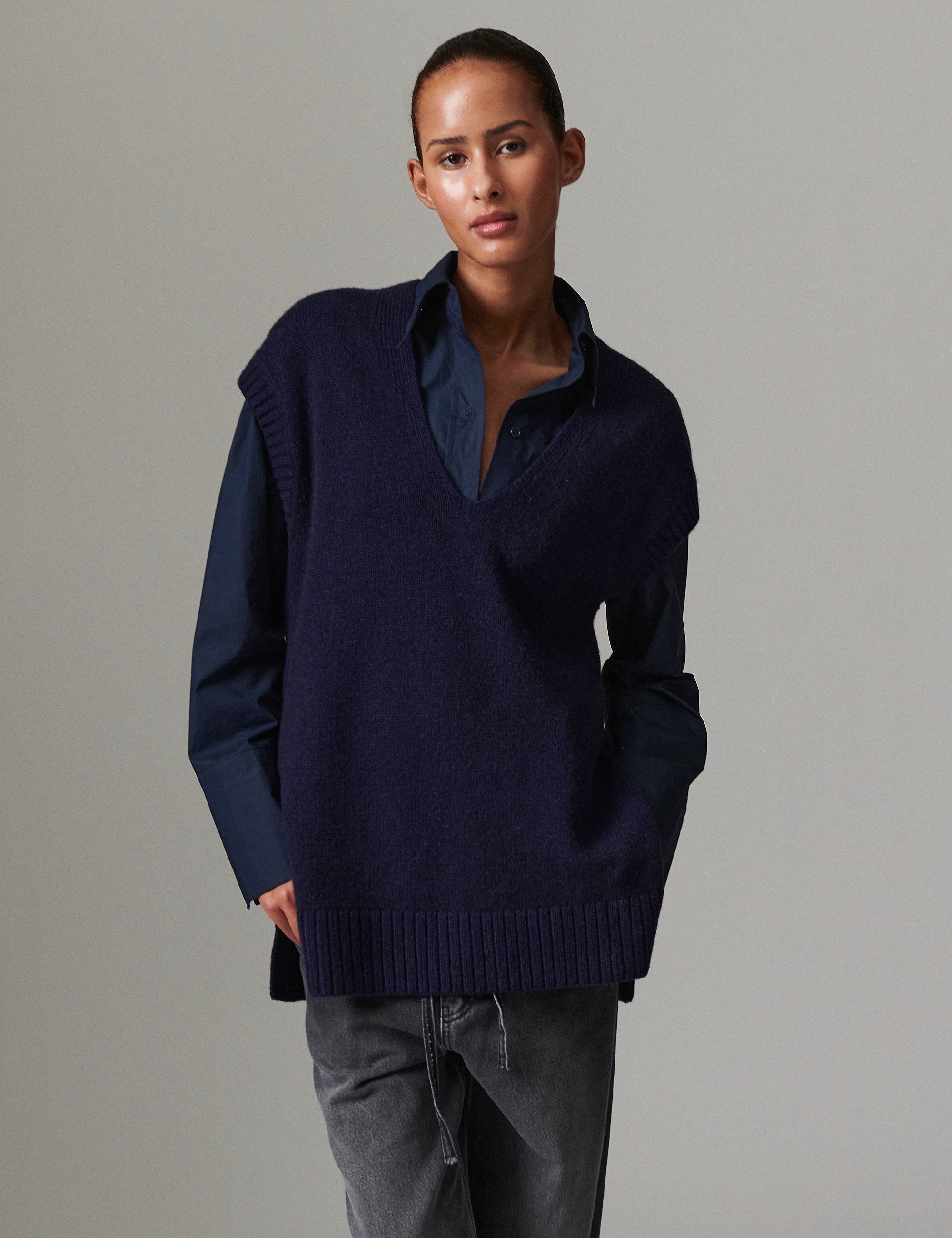 DAY Birger ét Mikkelsen Flynn - Soft lamb Waistcoat 194020 DARK SAPPHIRE.