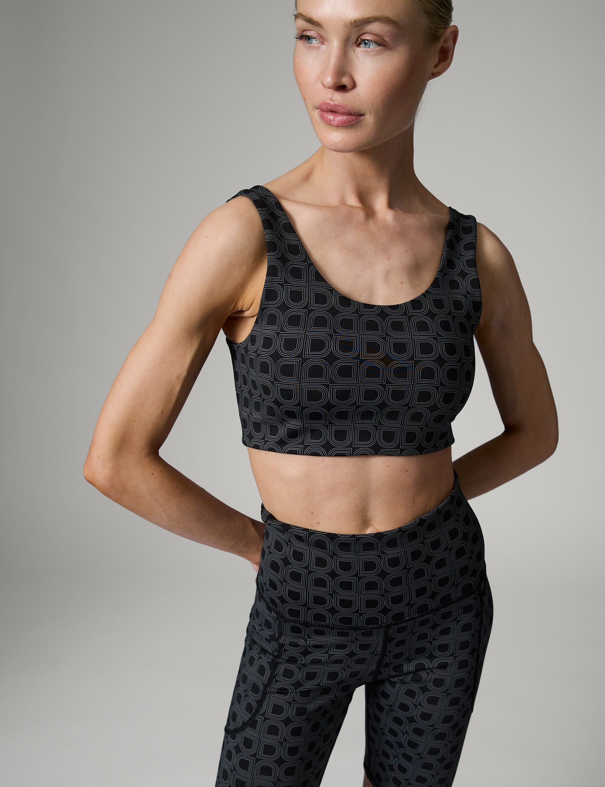 DAY Birger ét Mikkelsen Romain - Athleisure Shorts 190000 Raven