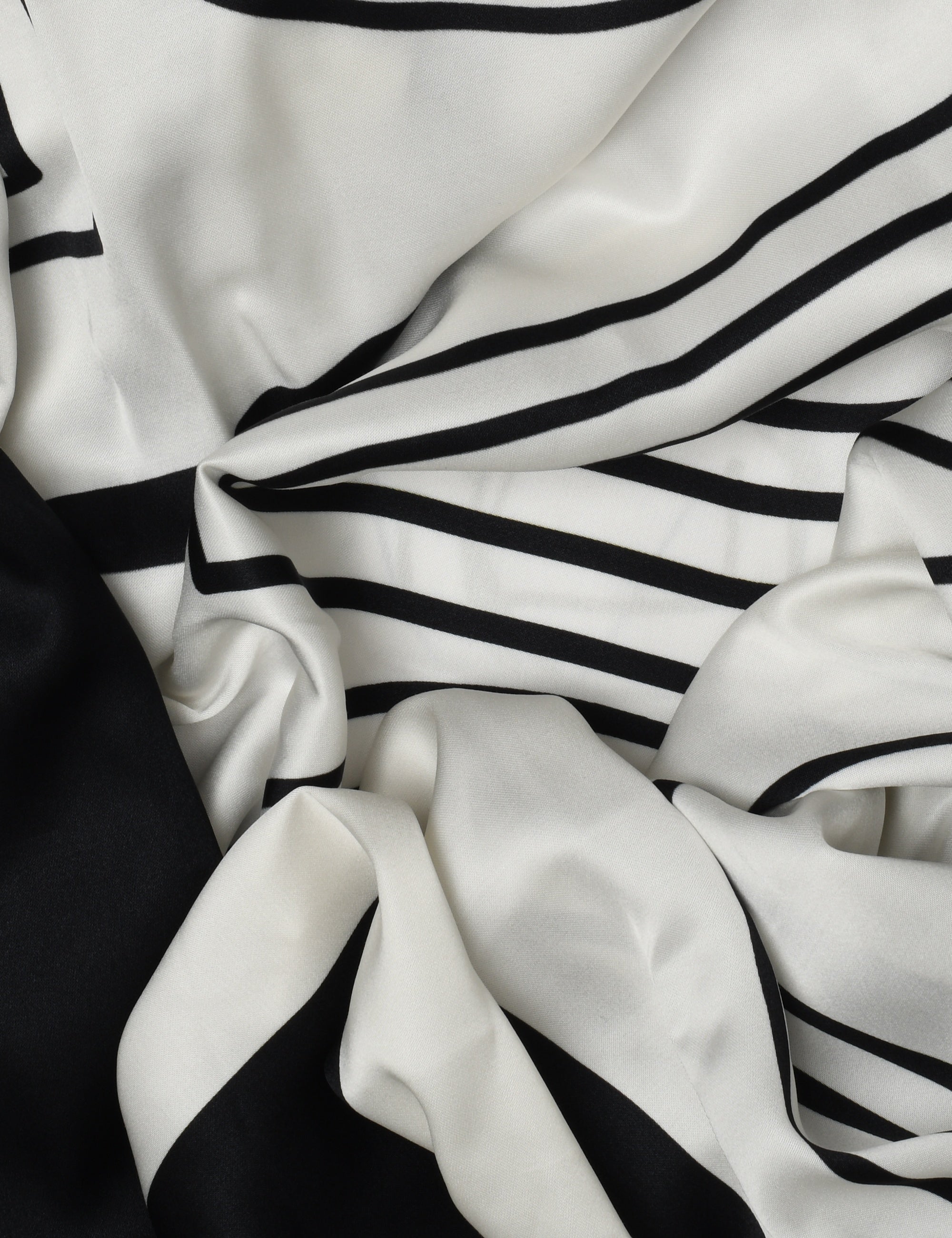 DAY Birger ét Mikkelsen SARY- FLUID VISCOSE Tørklæde 190303 Black