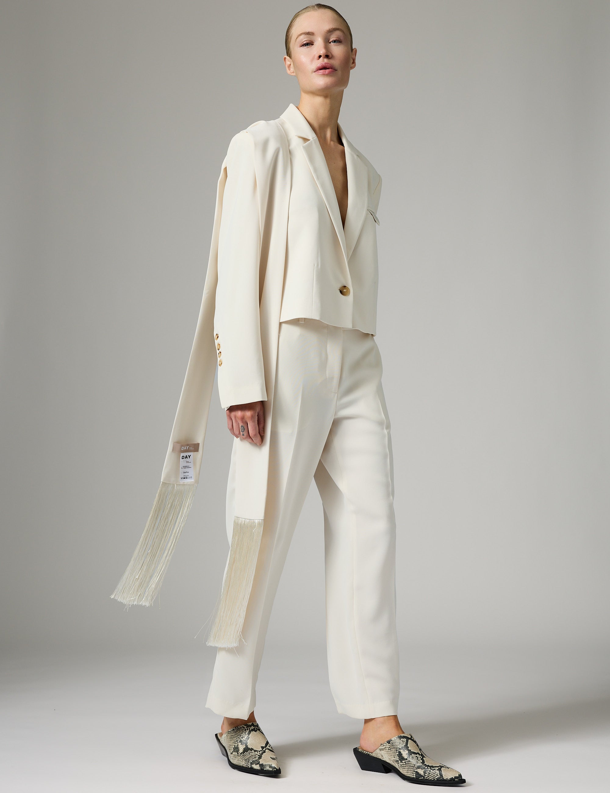 DAY Birger ét Mikkelsen Tory - Classic Gabardine Tørklæde 01002 Ivory Shade