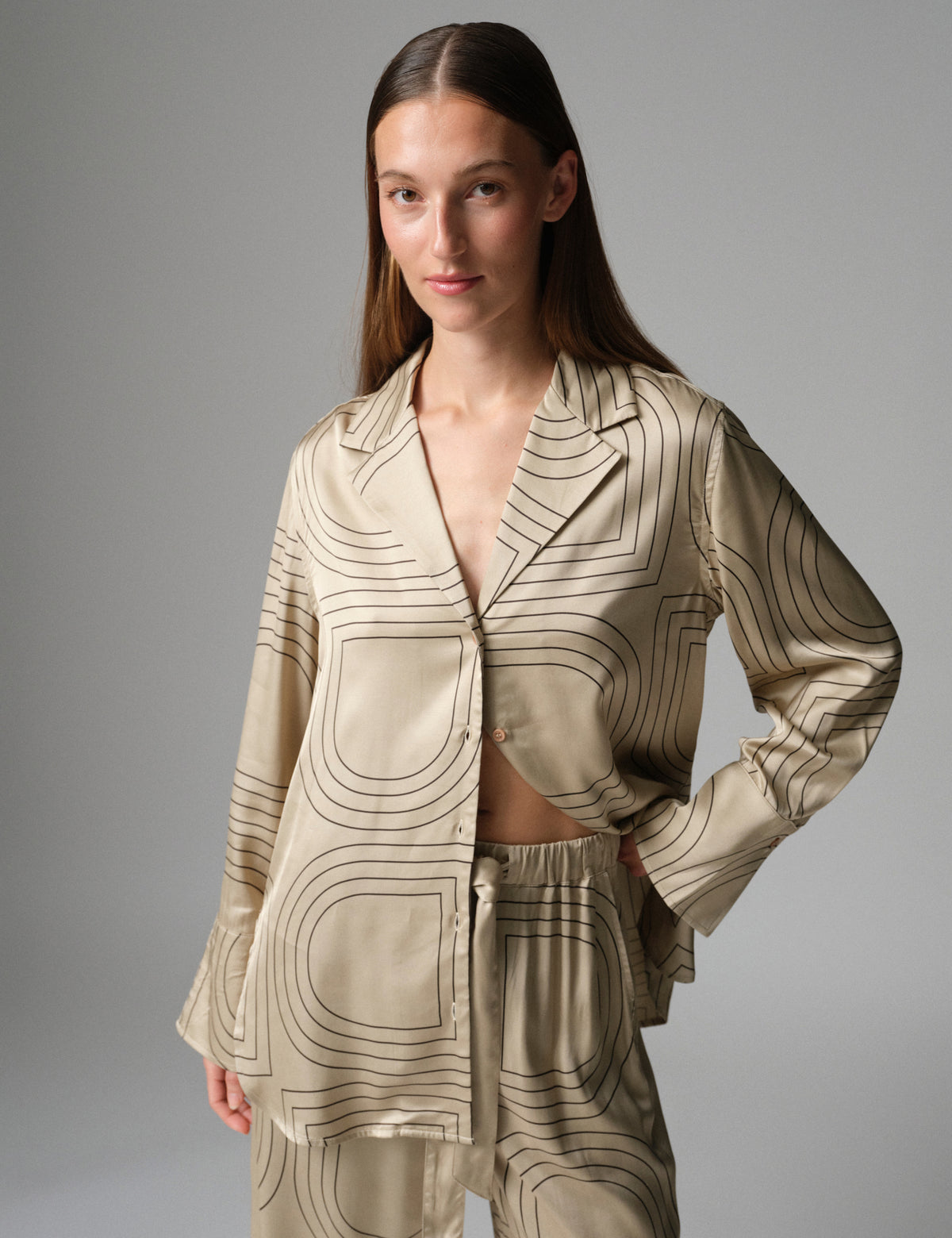 DAY Birger ét Mikkelsen DAYPloma - Fluid Viscose - Skjorte Bluse 500191 Humus With Black