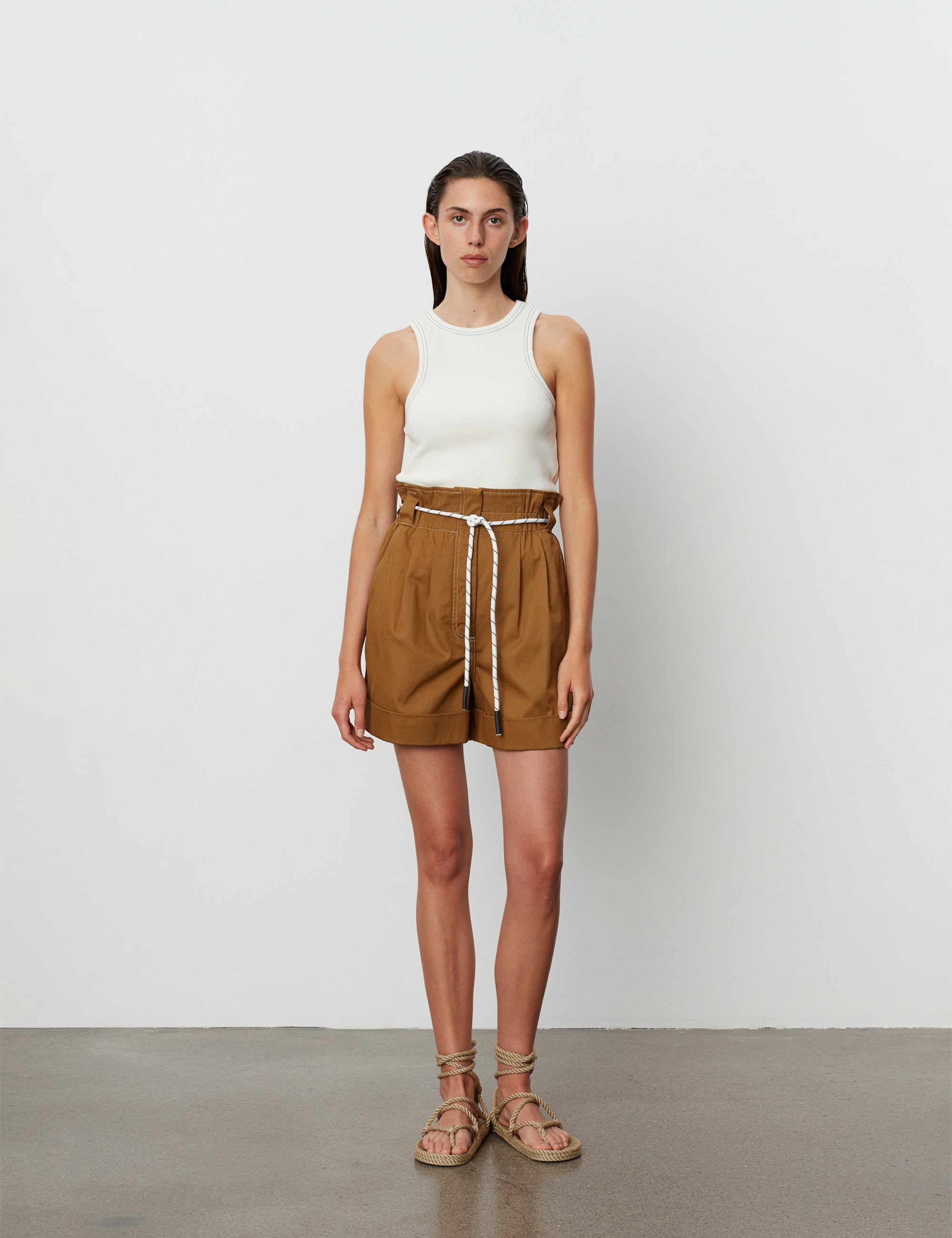 DAY Birger ét Mikkelsen Robin - Crispy Canvas Shorts 191034 BREEN