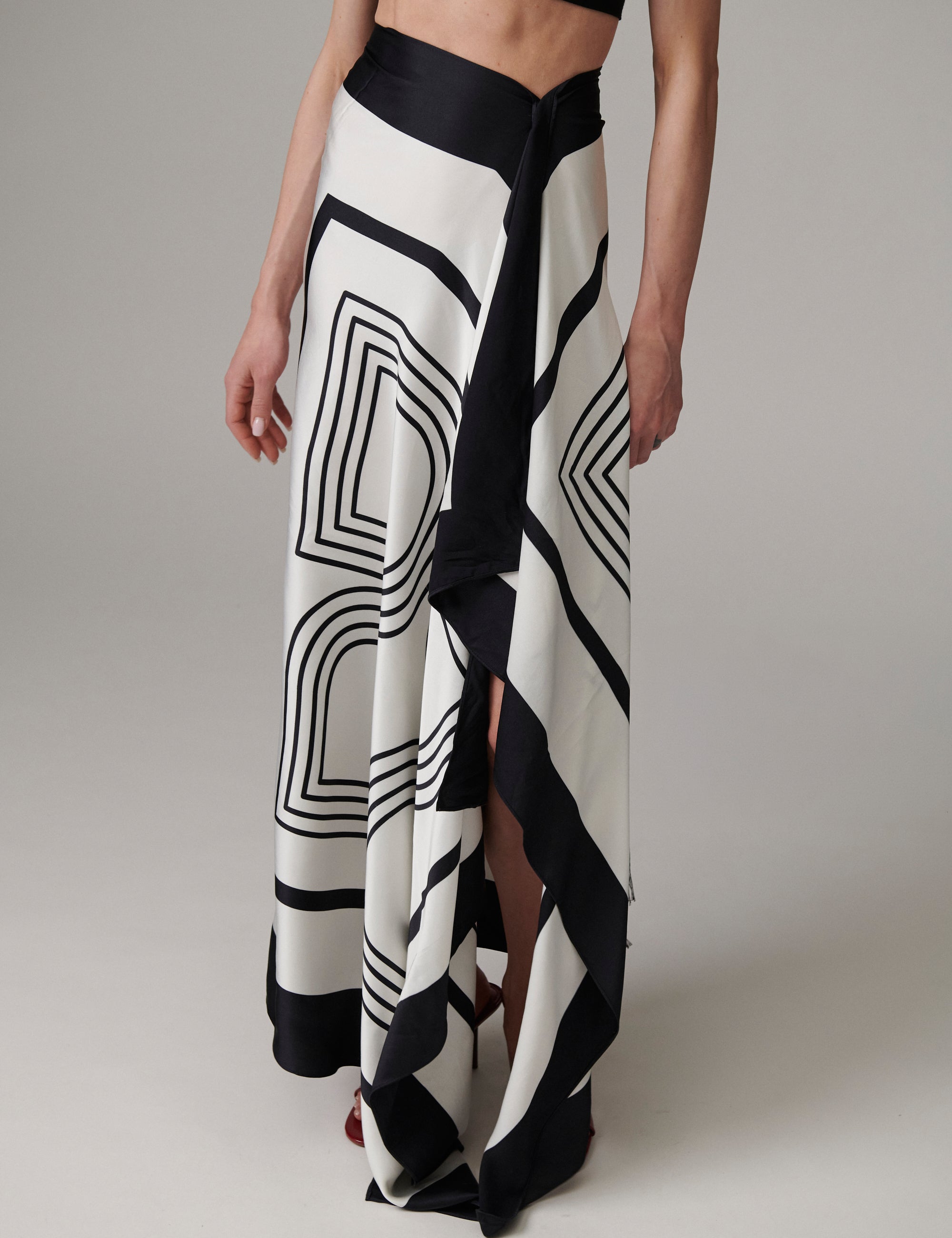 DAY Birger ét Mikkelsen SARY- FLUID VISCOSE - TØRKLÆDE Tørklæde 190303 Black